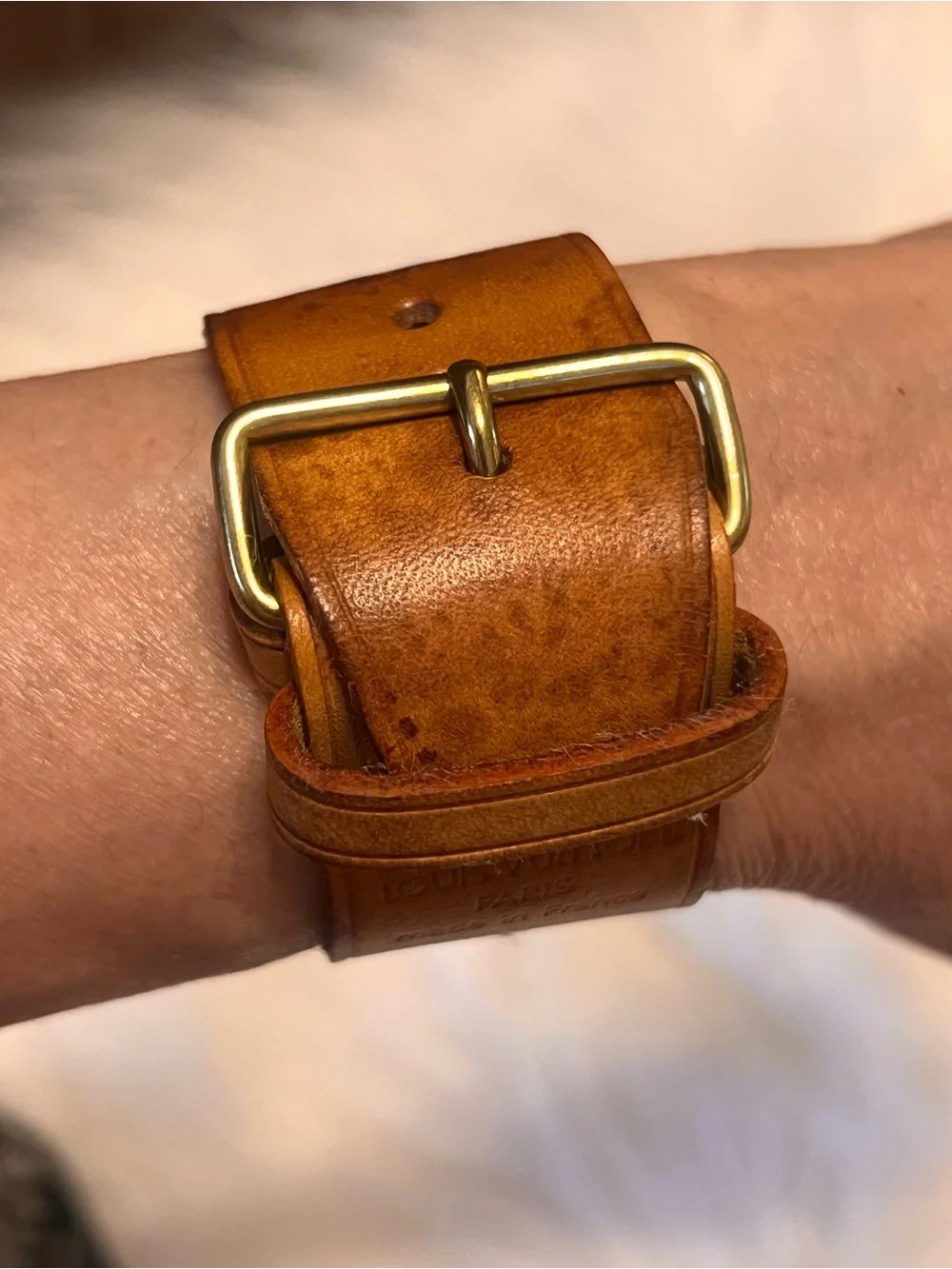 Louis Vuitton elegant tan